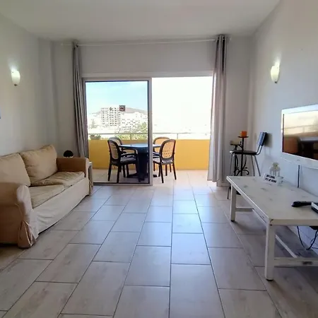 Los Cristianos, Piscina Y Playa 公寓